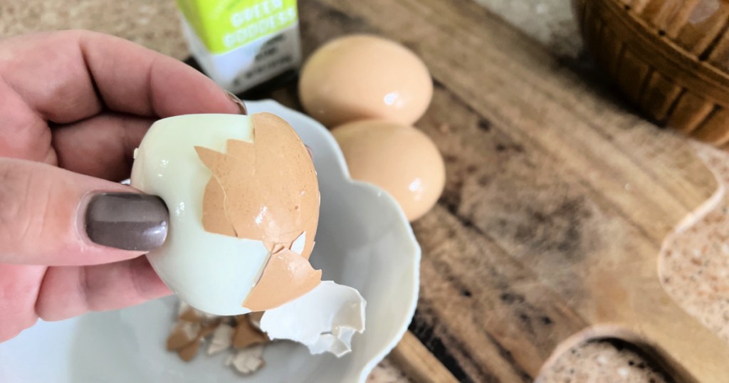 peeling eggs