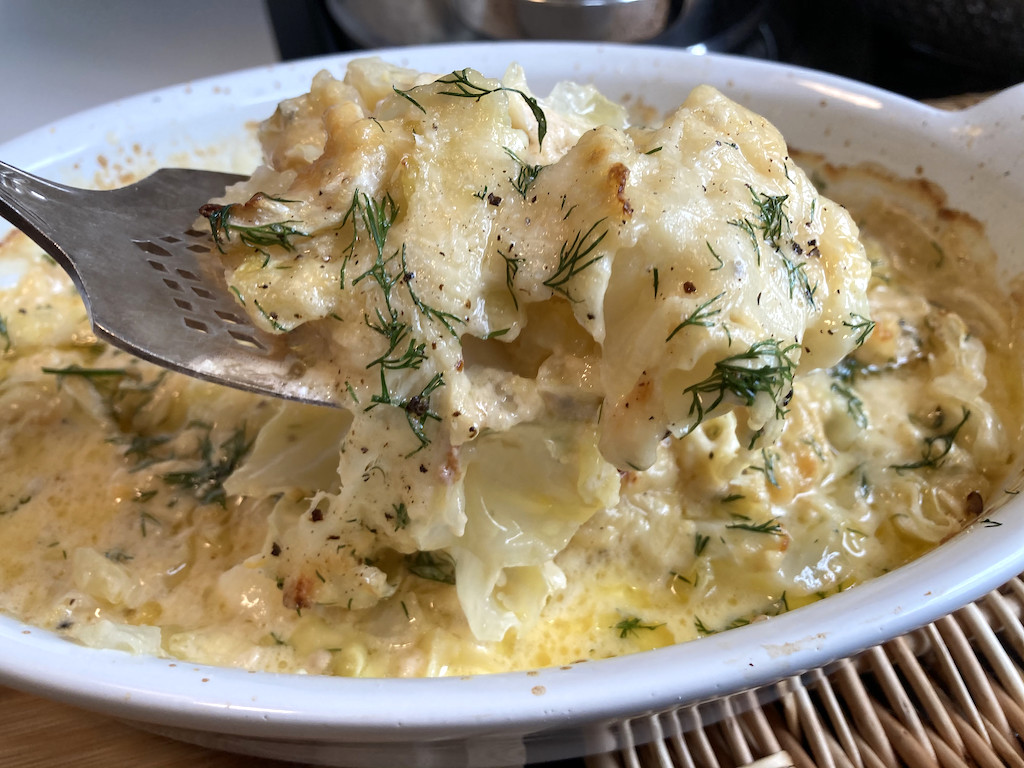 serving scalloped cabbage 
