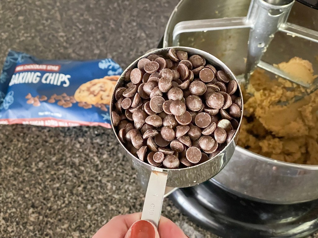 measuring cup of keto chocolate chips