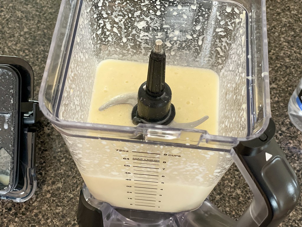 keto piña colada blended 