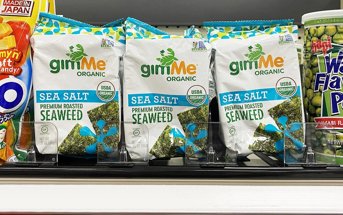 seaweed snacks on store shelf