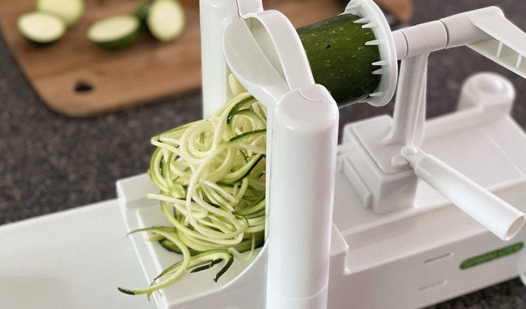 how to make zoodles in spiralizer