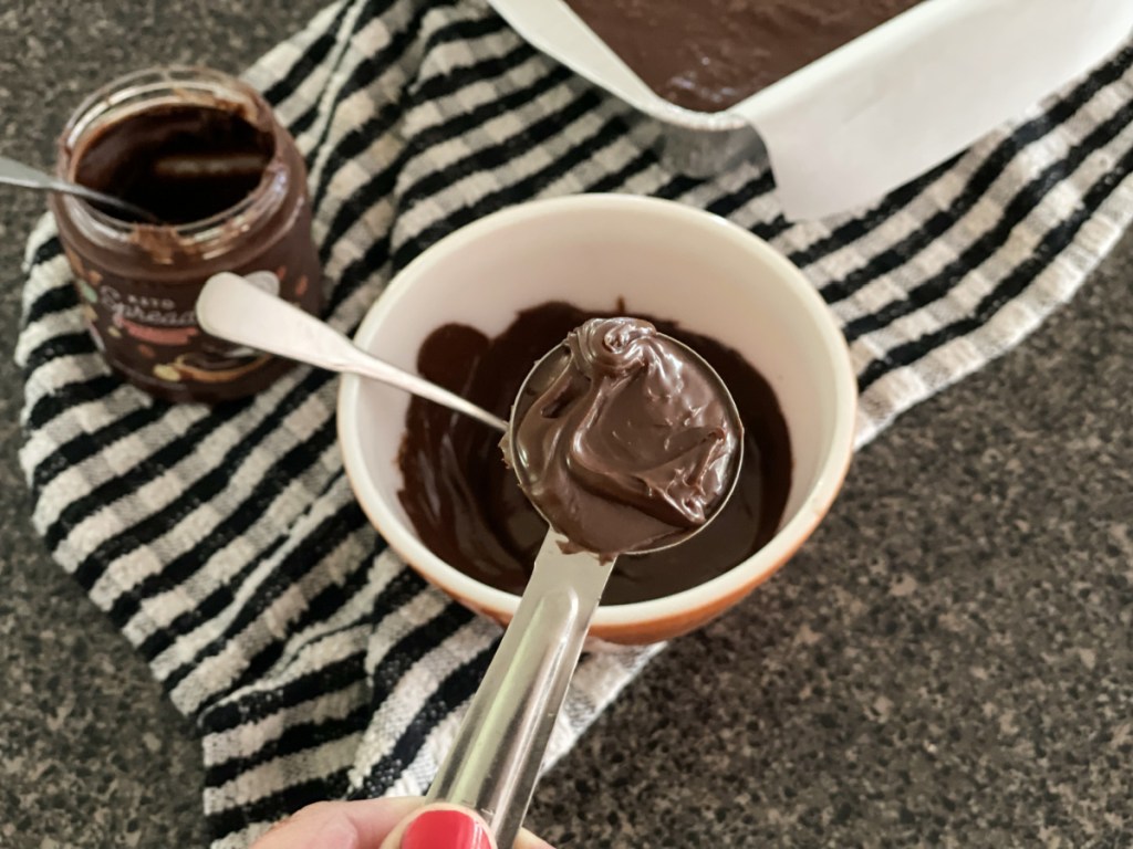 tablespoon of choczero dark chocolate hazelnut spread