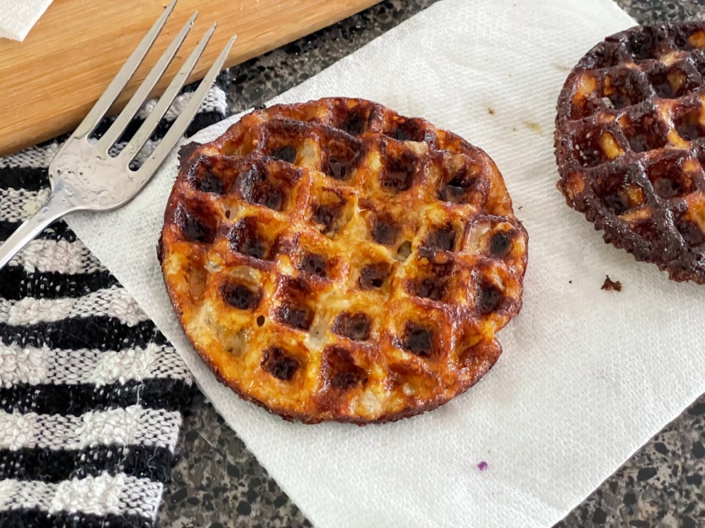 Keto Onion Rings Cooked Chaffle-Style Are a Brilliantly Easy Keto Snack