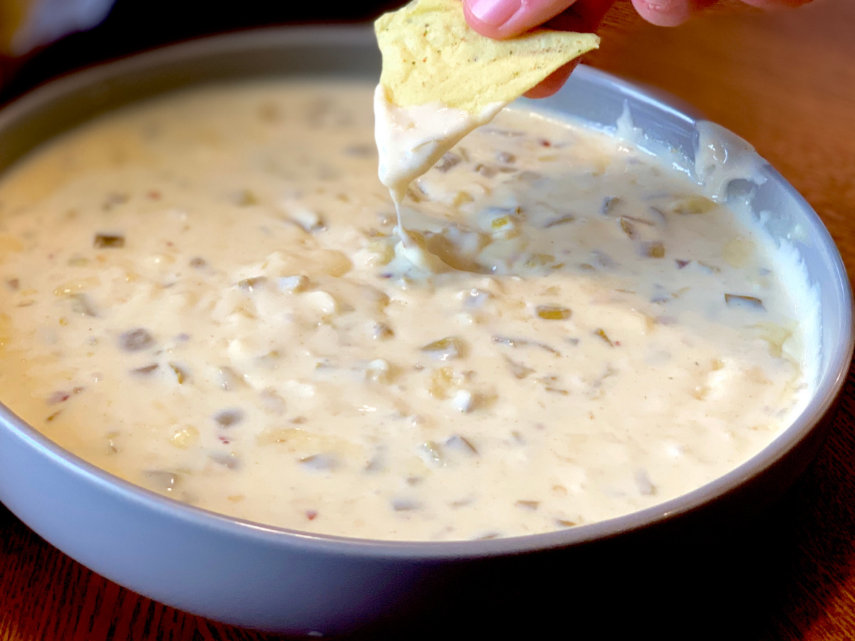 a keto queso dip or a low carb cheese dip