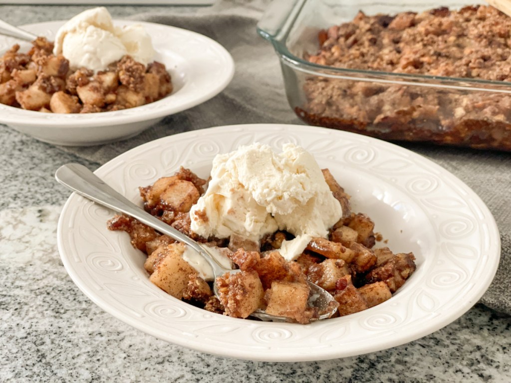 bowl of keto apple crisp