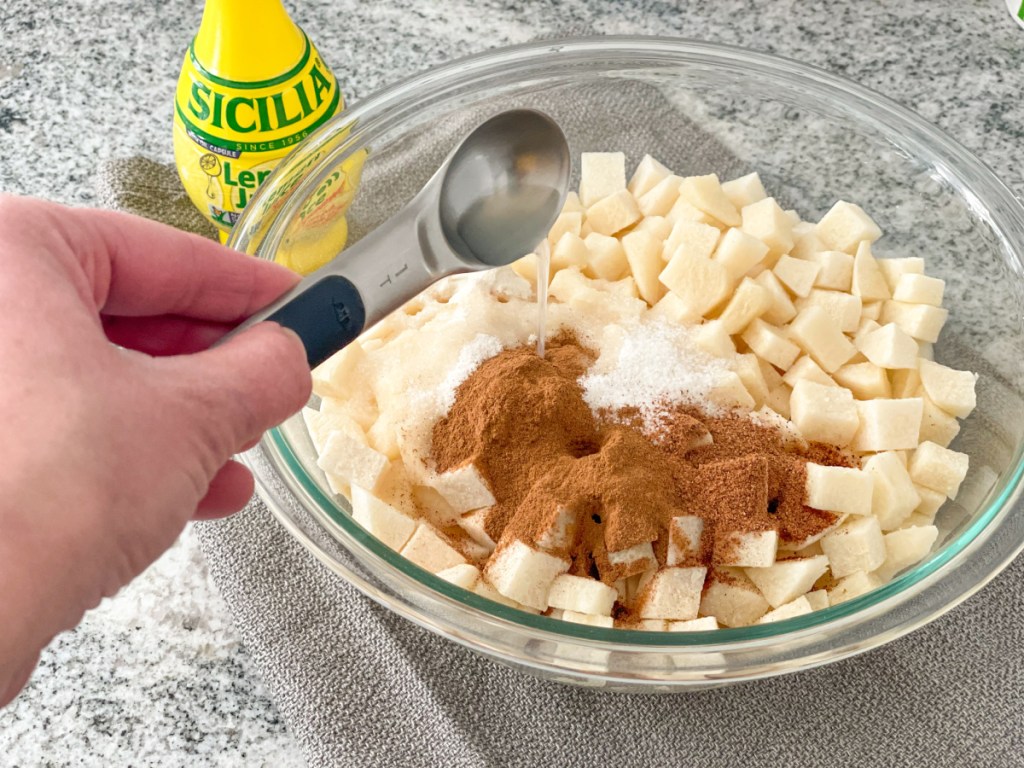 adding lemon juice to jicama