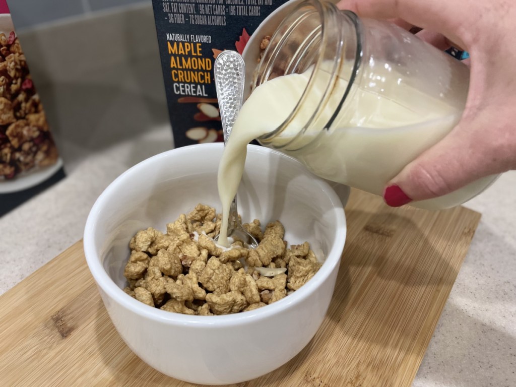 keto cereal - Maple Almond Crunch from Ratio Foods