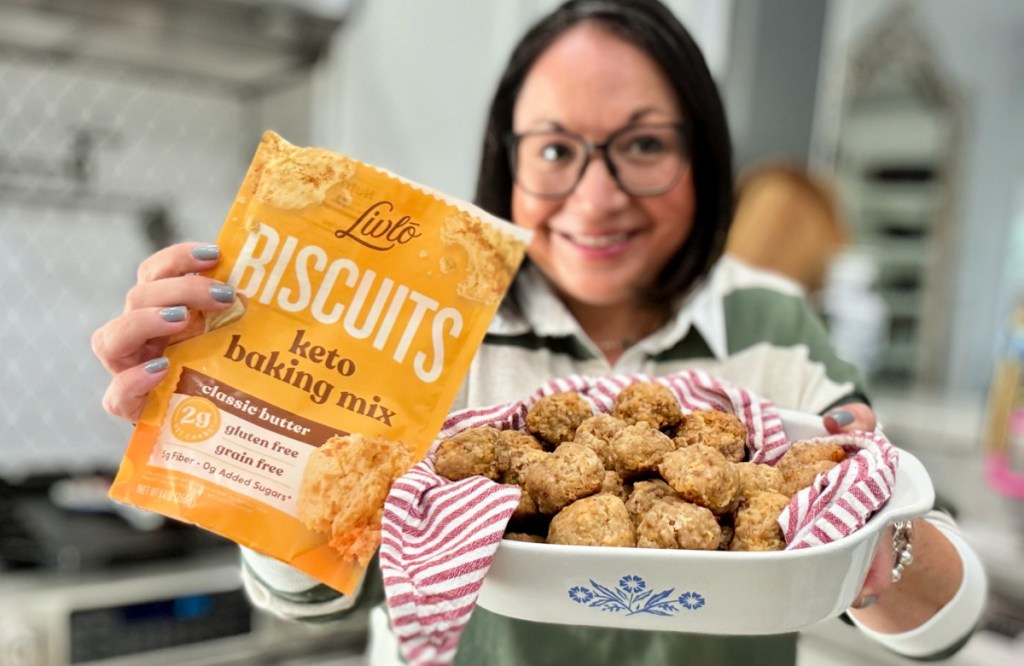 using keto baking mix for sausage balls 