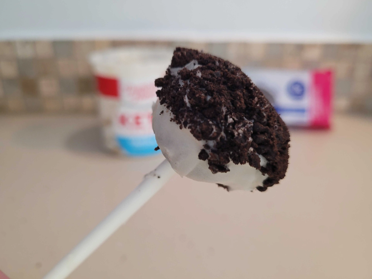 a keto cookie pop made from low sugar cookies