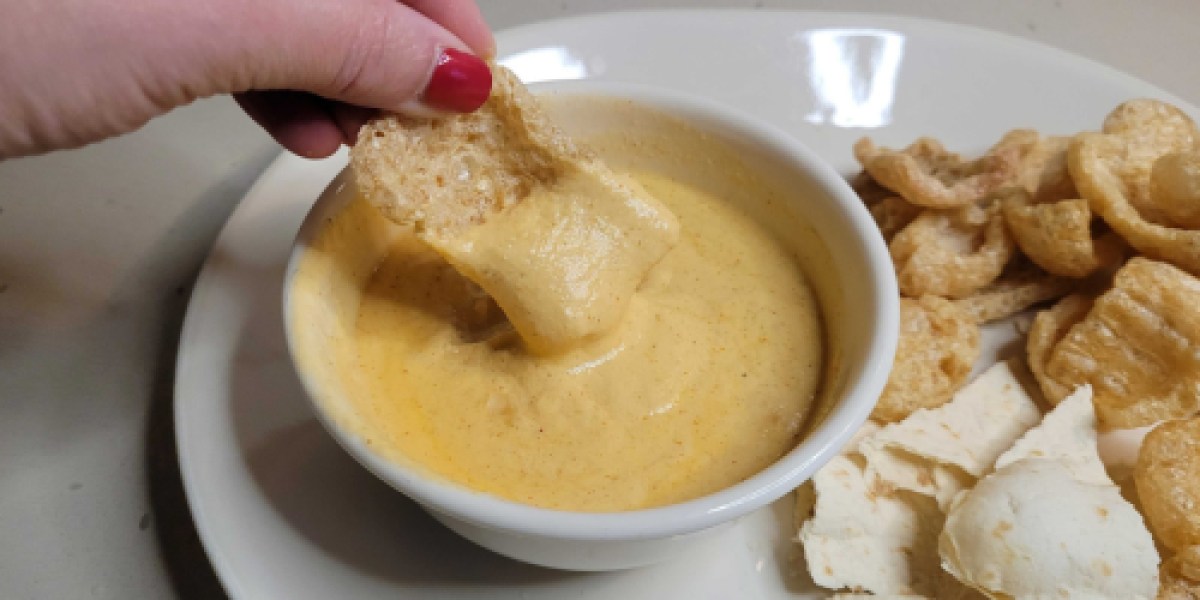 Easy 3-Ingredient Cottage Cheese Queso Dip | Yummy Keto Appetizer Idea